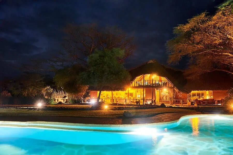 Day 1 - Arrival & Tawi Lodge