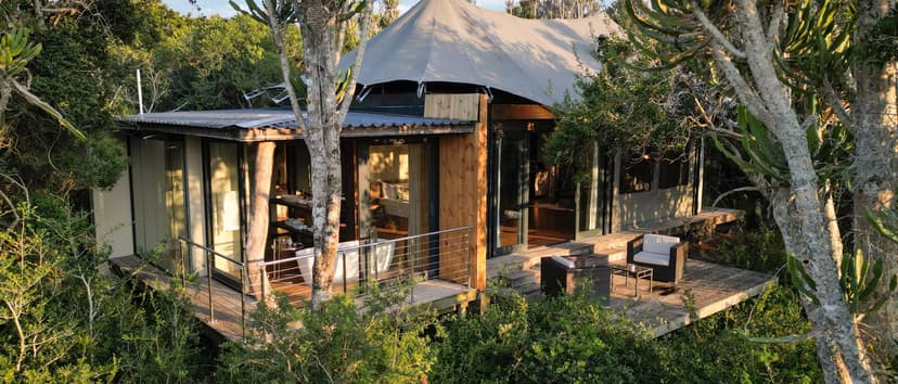 Deck and fire pit at dusk at Settlers Drift, Kariega