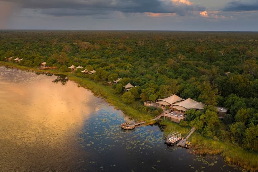DumaTau Camp luxury camp