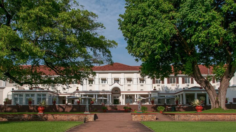 Victoria Falls Hotel exterior